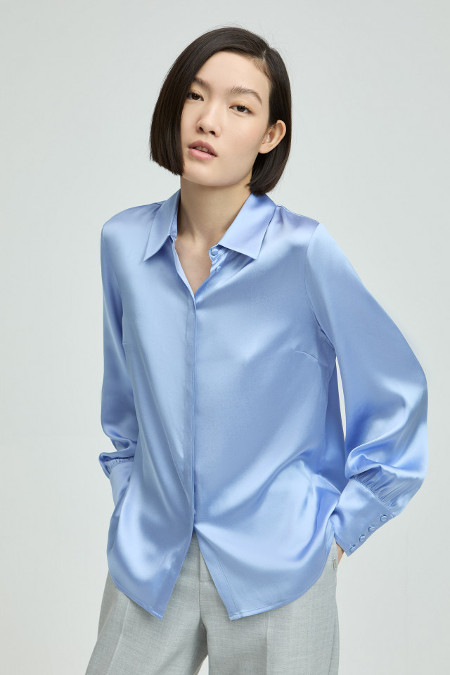 Klassieke hemdblouse in zijde