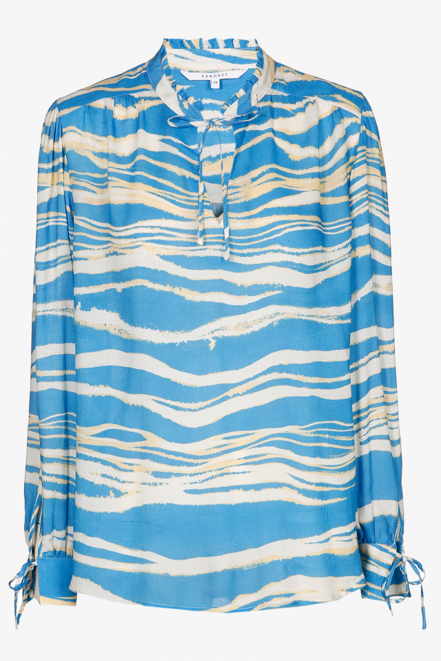 Flowing blouse