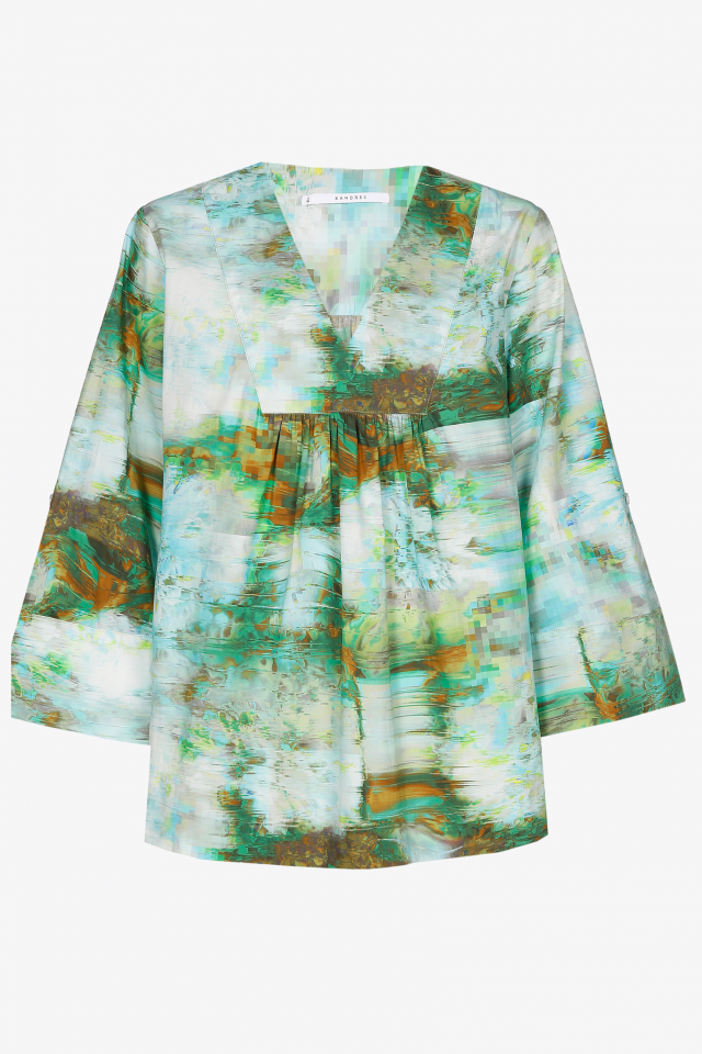 Oversized blouse with print