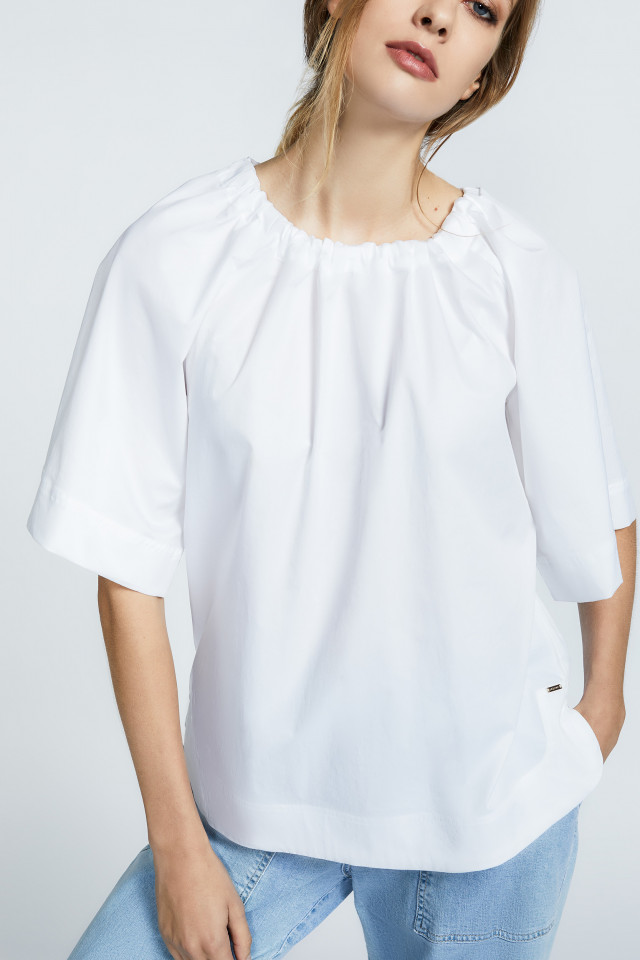 Off-shoulder blouse