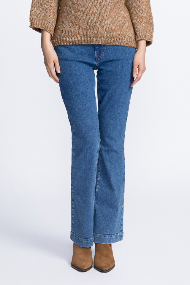 Jeansbroek met wijde pijpen