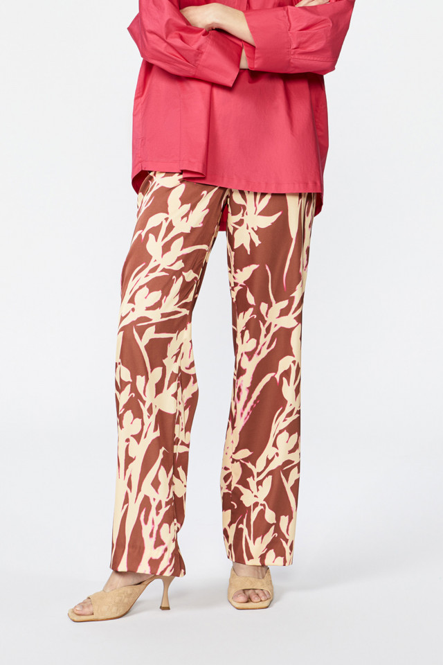Trousers with original floral print