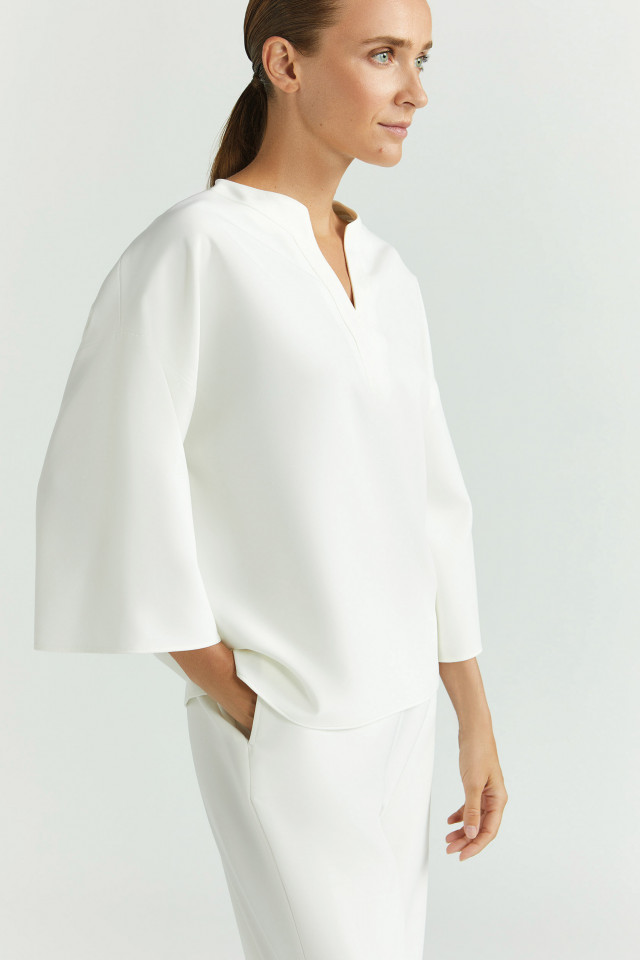 Blouse in supple fabric