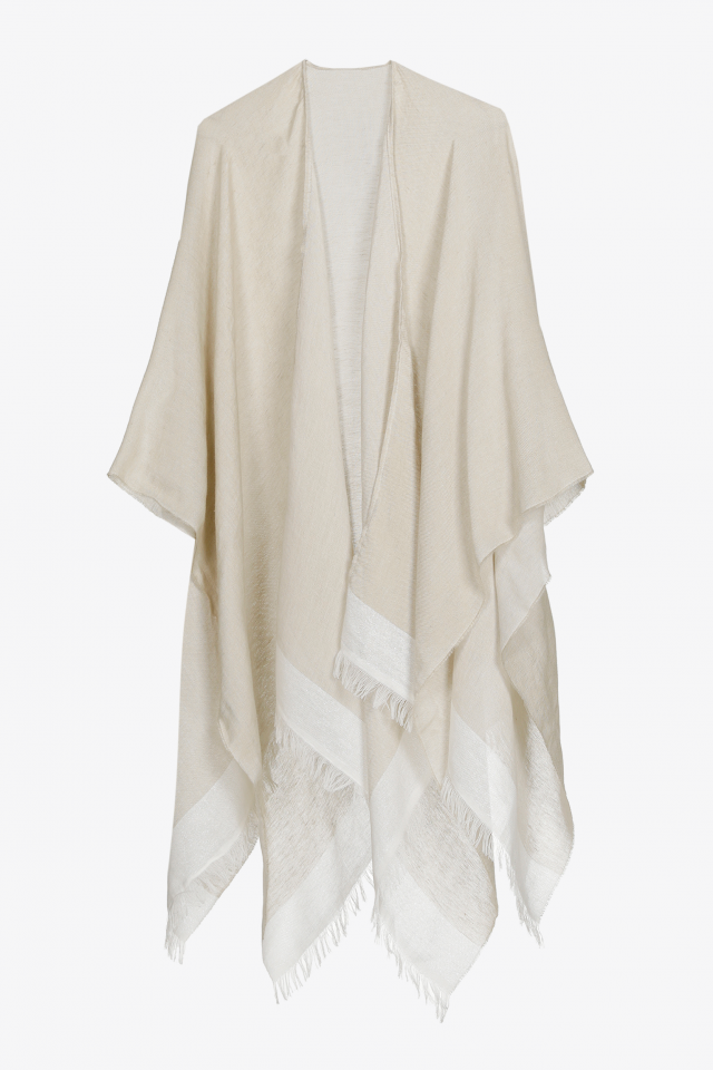 Sommerlicher Poncho mit Leinenanteil
