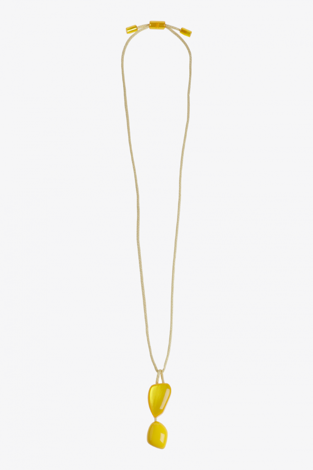 Collier avec pierres précieuses remarquables