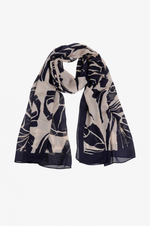 Light patterned scarf