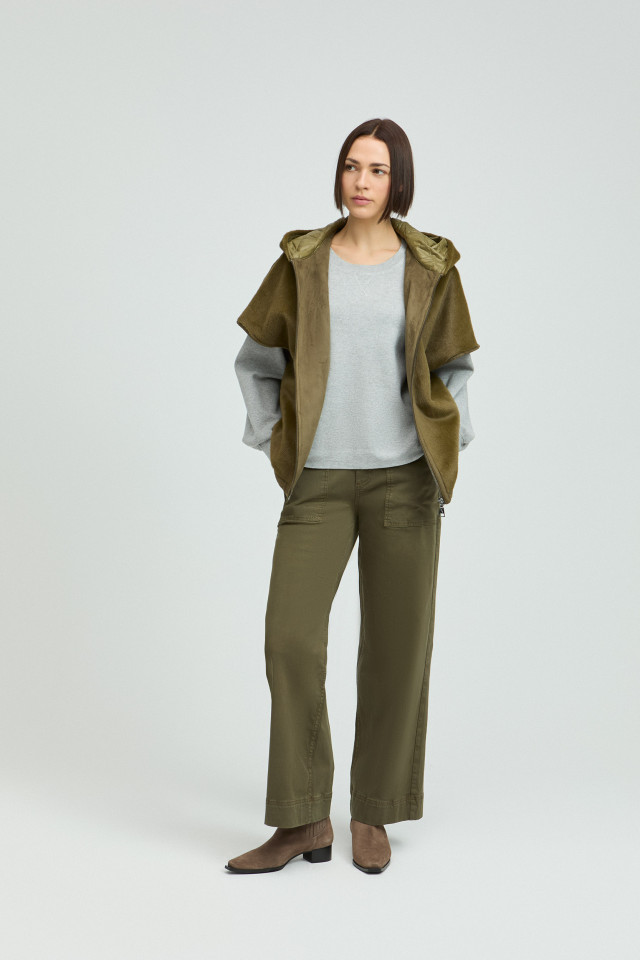 Sporty chino trousers 