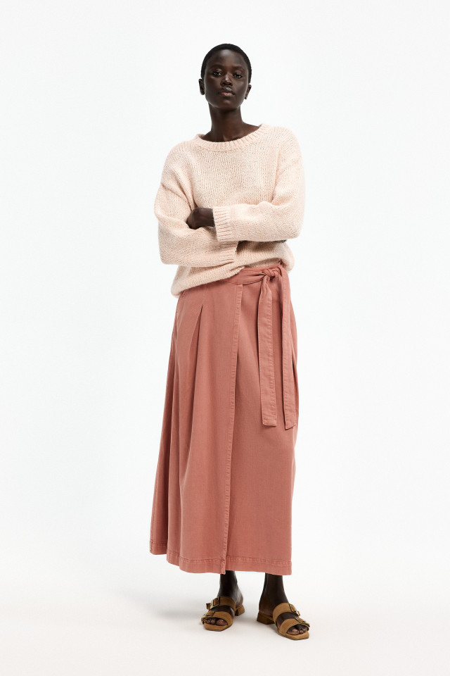 Casual wrap skirt with tie