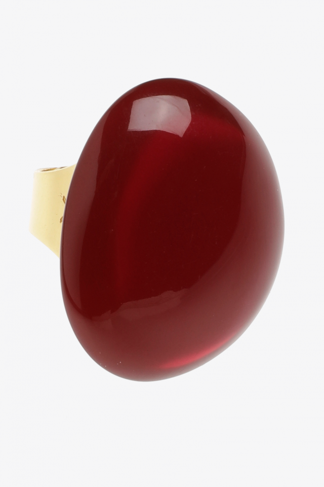 Bague avec pierre élégante