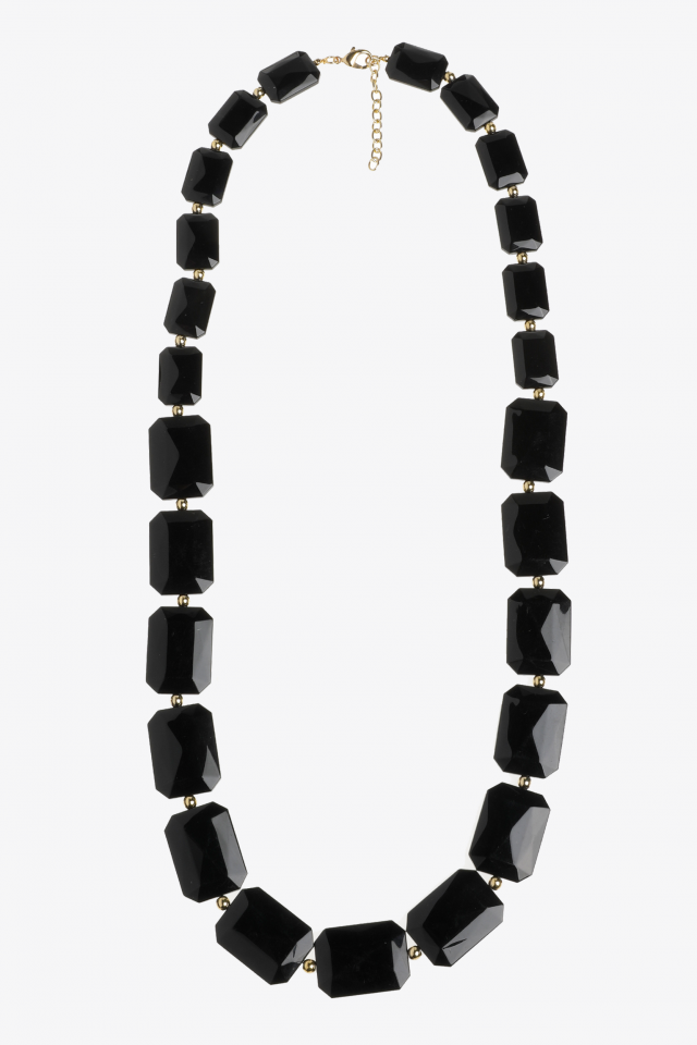 Long collier avec pierres