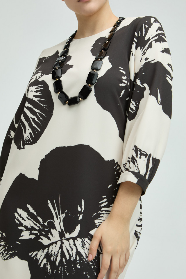 Long collier avec pierres
