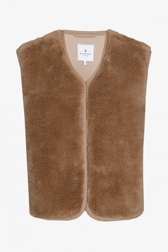 Veste courte en fausse fourrure