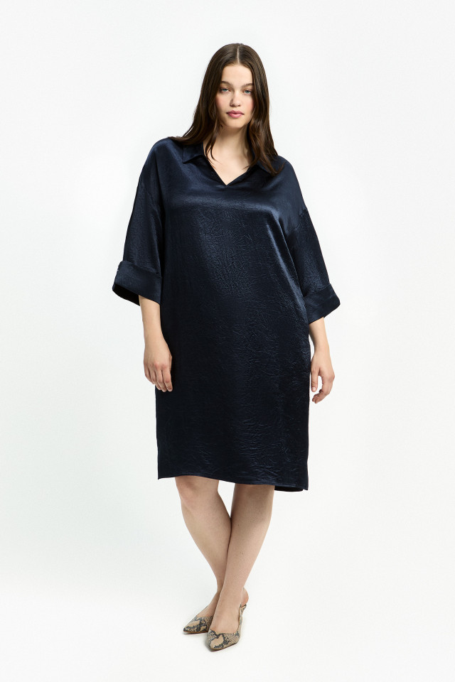 Robe polo à plis raffinés