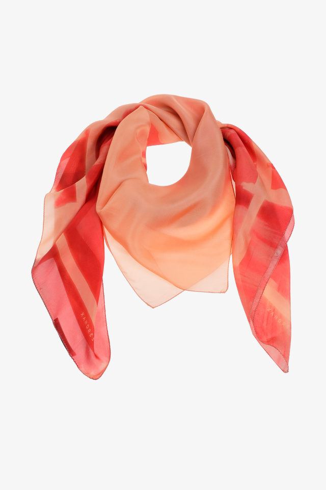 Square scarf with a floral print