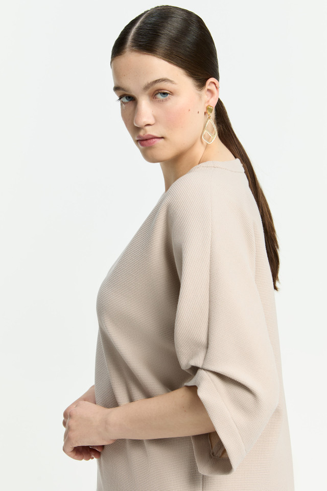 Ohrringe mit markanten Anhängern