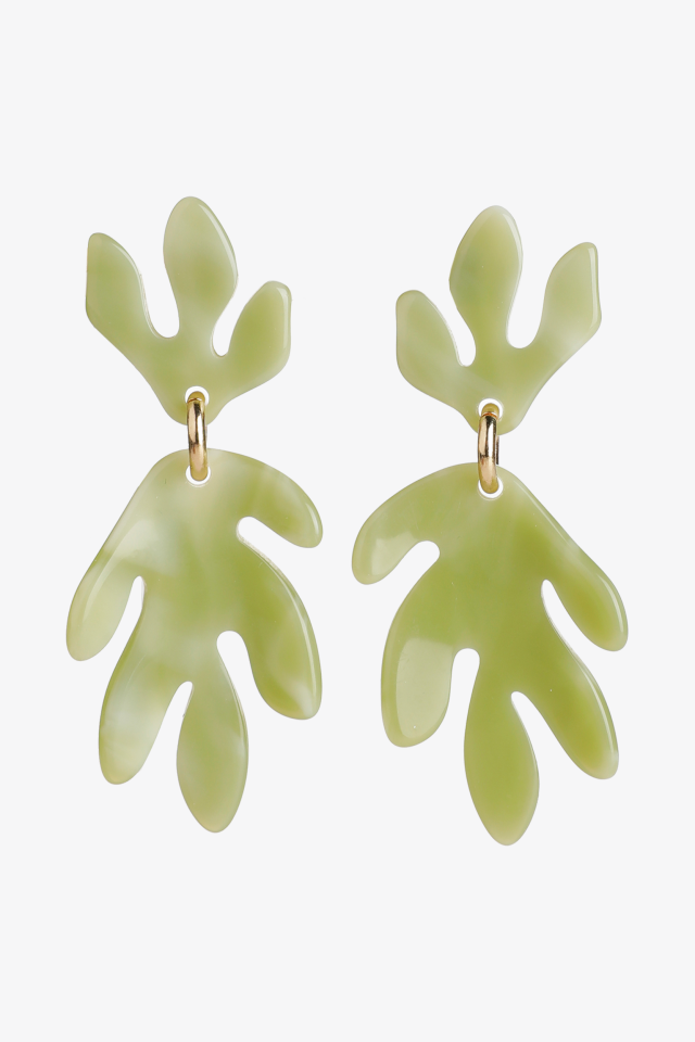 Ohrringe mit Korallen-Anhängern