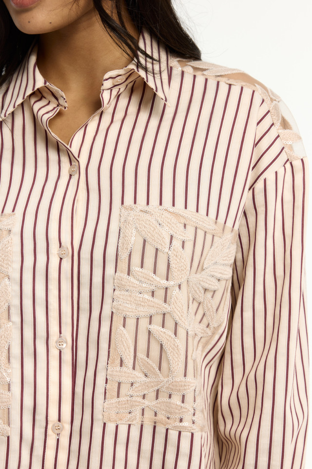 Hemd mit transparentem Schultereinsatz