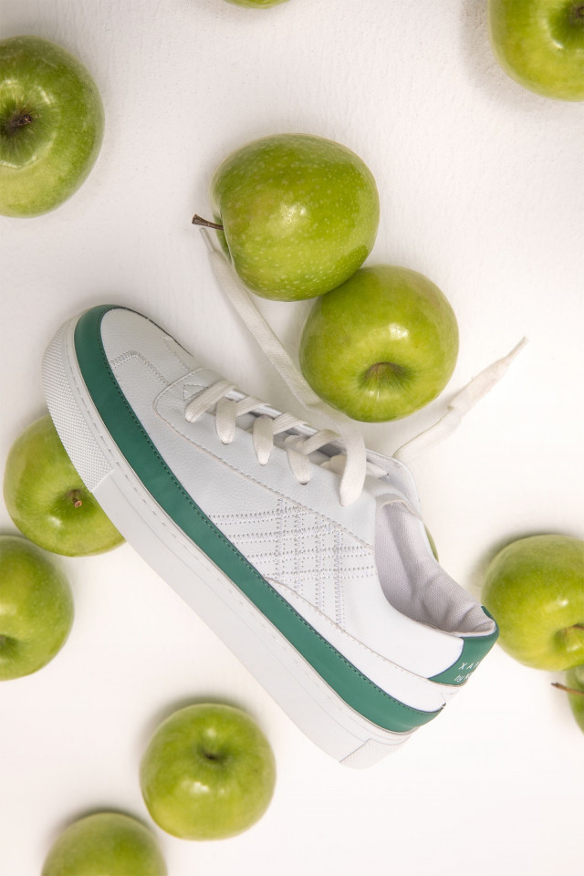 Sustainable sneakers in apple leather