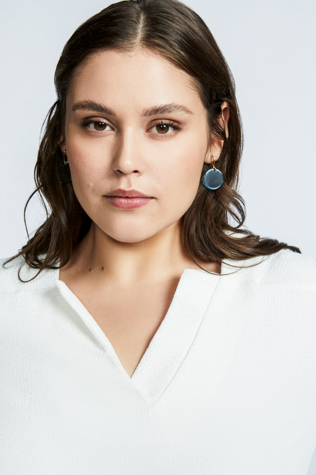 Round earrings