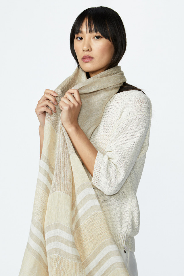 Linen scarf with basket weave
