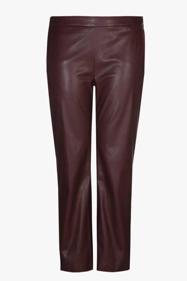 Burgundy trousers in leather