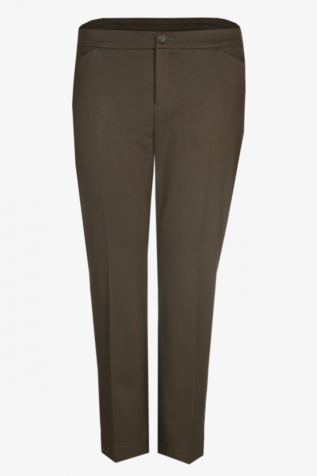 Broek met ingestreken vouw