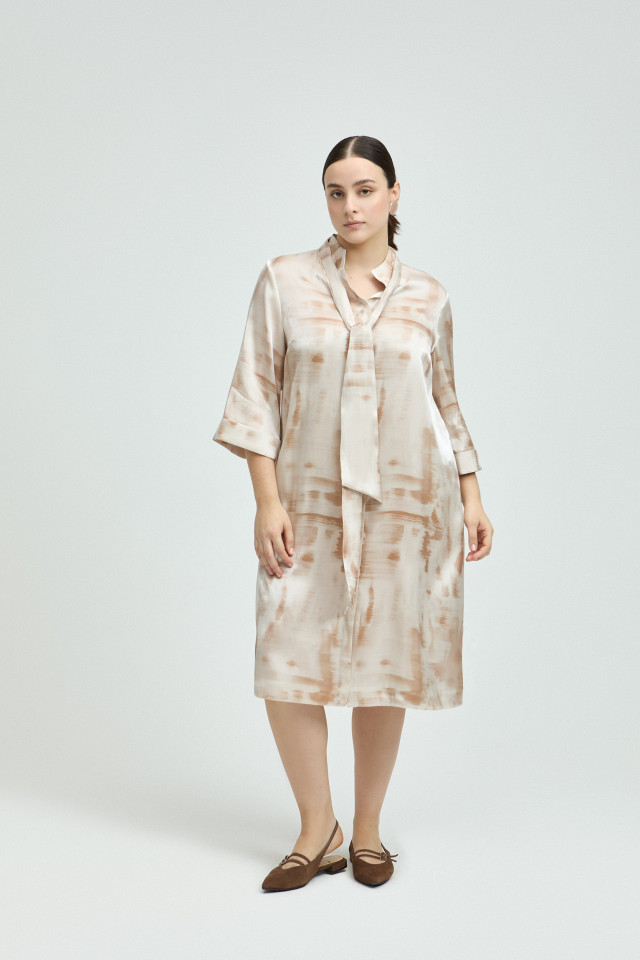Button-down dress with satin look