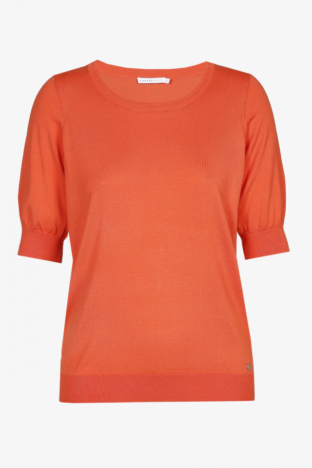 Orange pullover with short sleeves