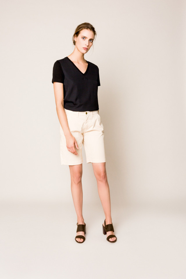 Beige short met stretch