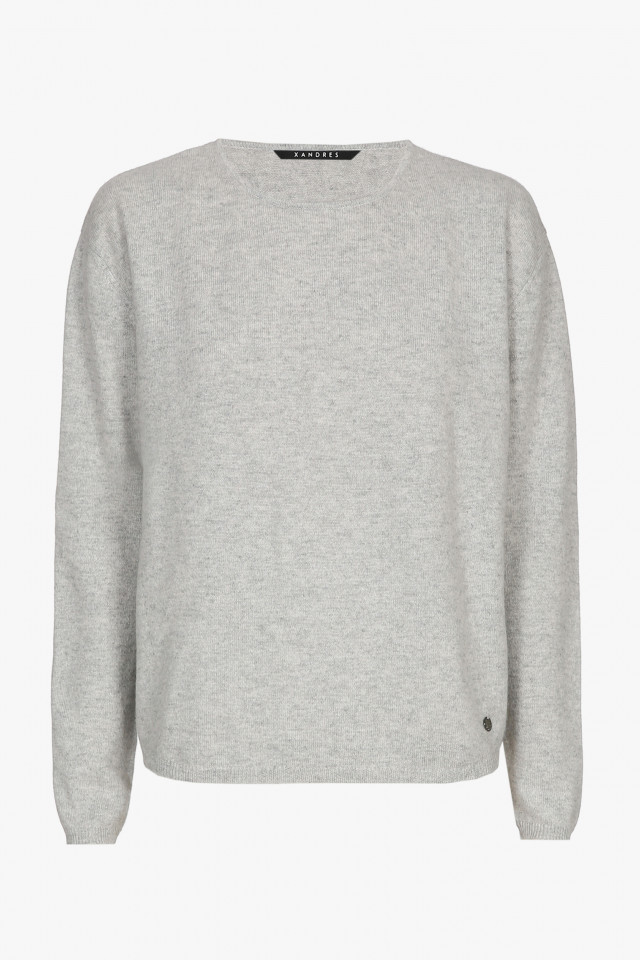 Grey cashmere jumper with a round neck