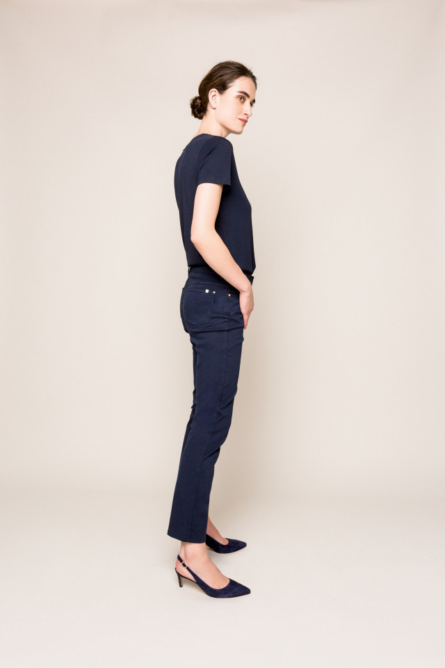 Navyblauwe slim fit jeans broek