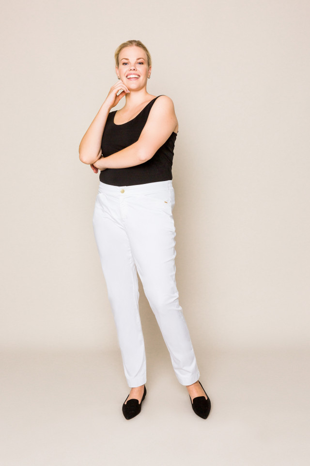 White slim-fit cotton trousers