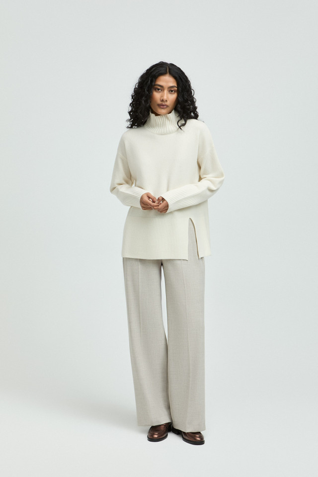 Lookbook: Pantalon habillé à jambes larges + Pull surdimensionné  + Mocassins élégants
