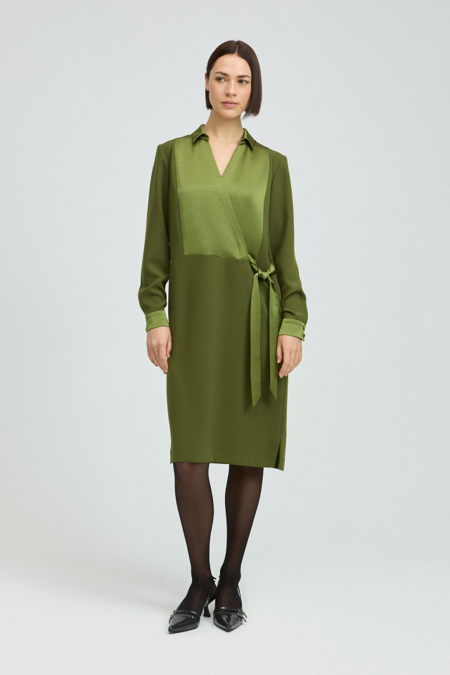 Lookbook: Jurk met fantasiestrik  + Slingback met kitten heel