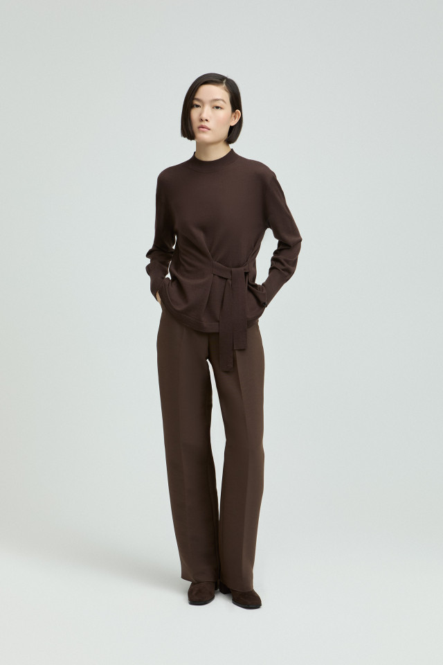 Lookbook: Wollen tuniek trui + Geklede broek met wijde pijpen + Kniehoge laarzen