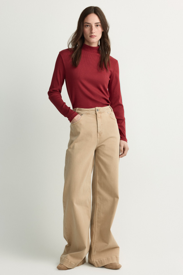 Lookbook: Geribde souspull + Jeans met wijde pijpen + Lederen bootschoen