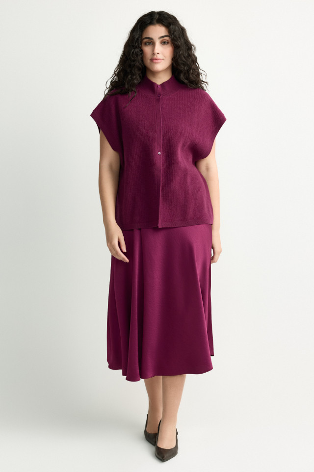 Lookbook: Satijnen rok met drapage + Gilet van merinowol + Lederen slingback