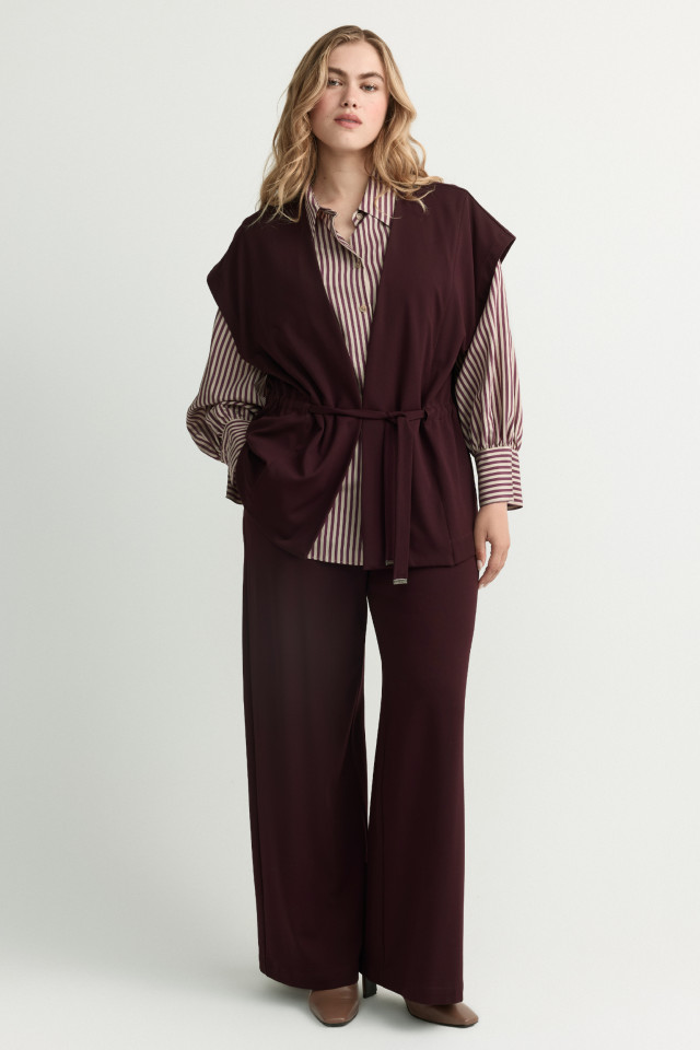 Lookbook: Striped blouse + Wide-leg trousers + Waistcoat with drawstring + Leather ankle boots
