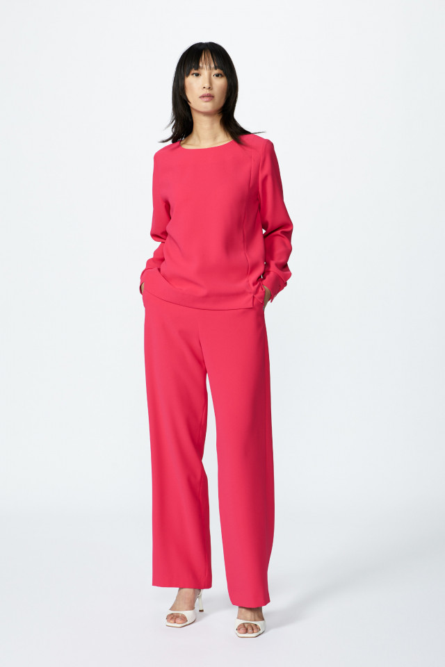 Lookbook: Pantalon souple + Blouse avec fente 