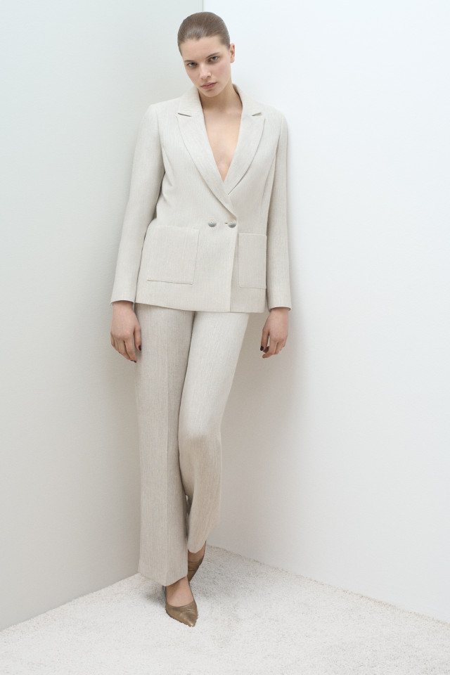 Lookbook: Blazer met pinstripe in lurex + Broek met pinstripe in lurex + Slingback met kitten heel