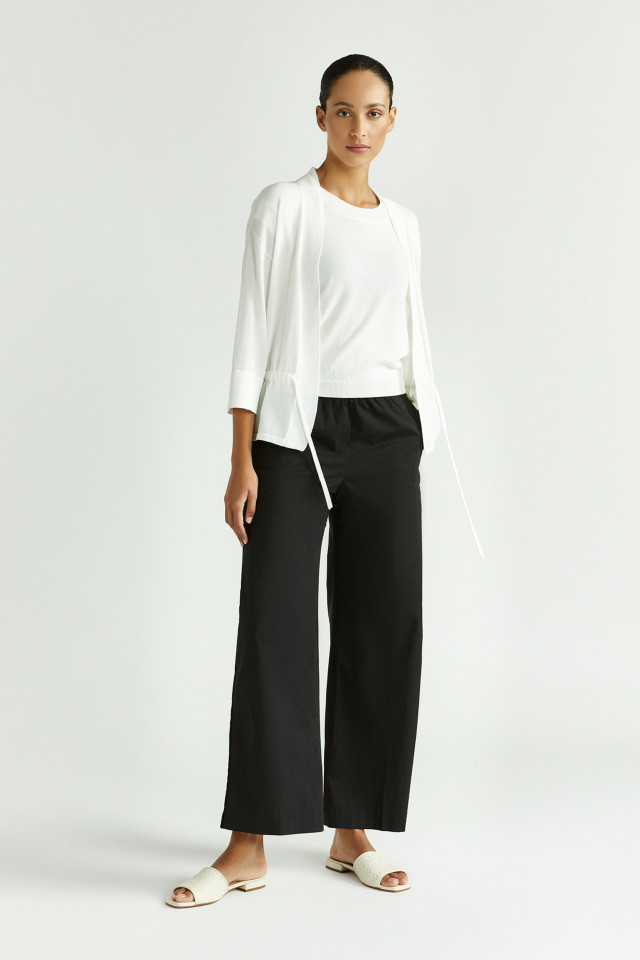 Lookbook: Gilet met binder + Mouwloze pull met fantasieboord + Losse broek met entre deux + Lederen slipper