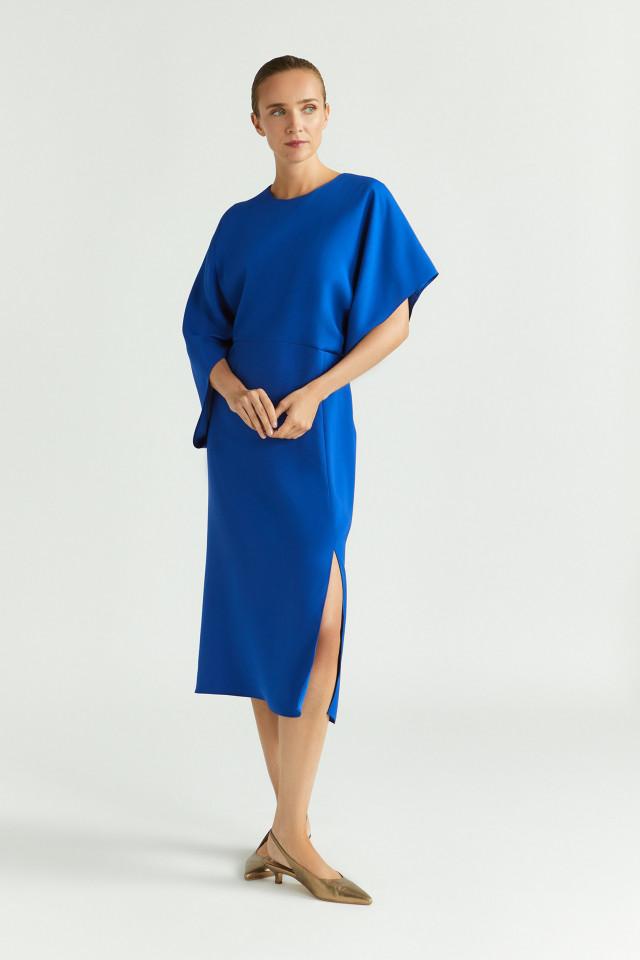 Lookbook: Feestelijke asymmetrische jurk + Slingback met kitten heel