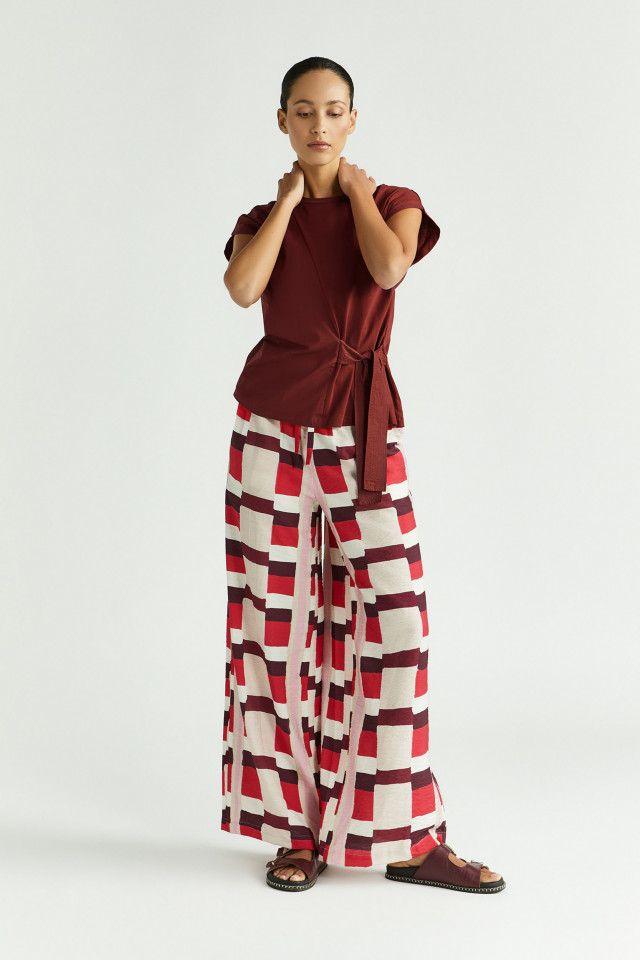 Lookbook: Broek met aquarelprint + T-shirt met binder + Zomerslipper
