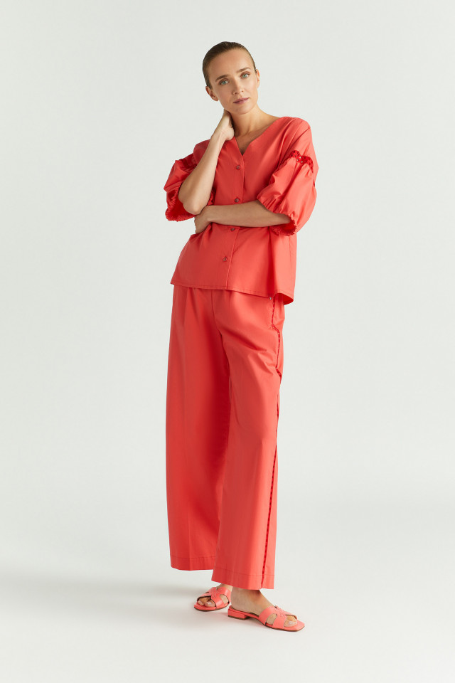 Lookbook: Pantalon ample avec entre-deux + Blouse en coton biologique + Mules Xandres