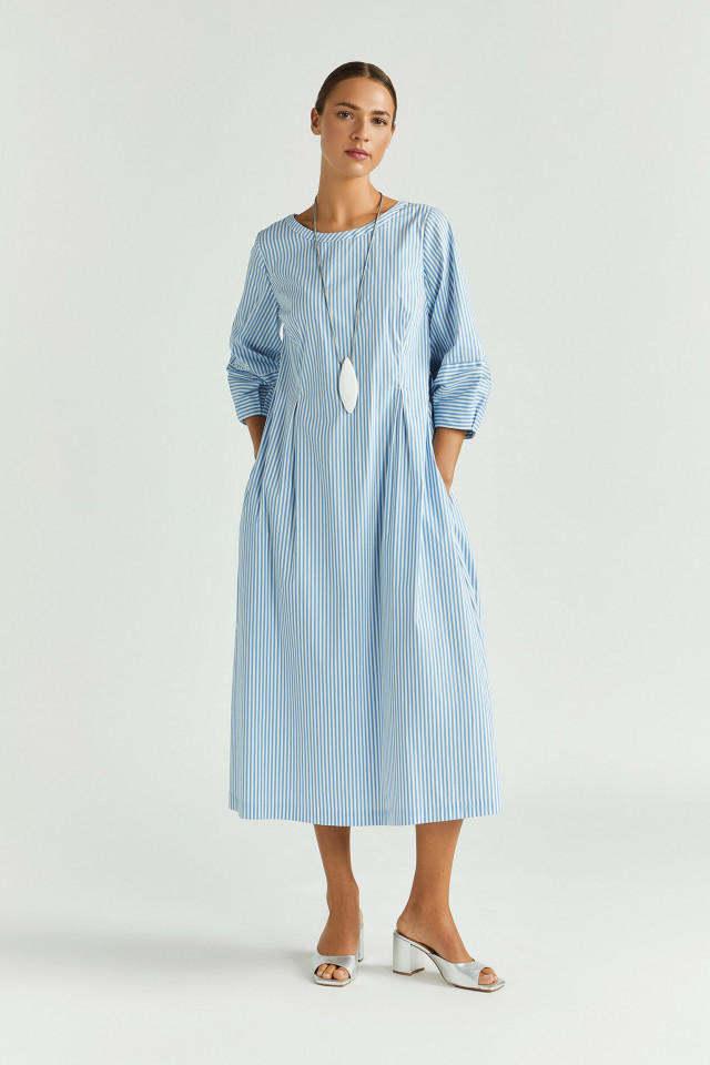 Lookbook: Robe en coton avec détails plissés + Chaussures à talon festives