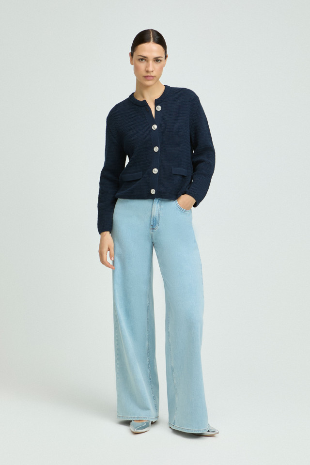 Lookbook: Veste en coton tricoté + Jean d’été flare + Slingbacks élégantes