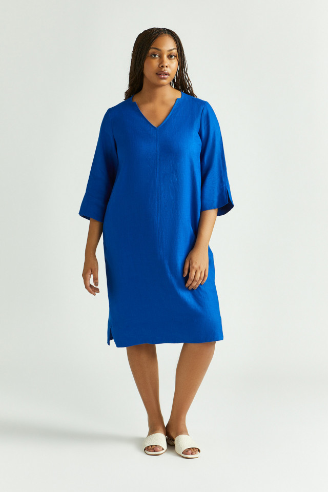 Lookbook: Mules en cuir + Robe en lin à encolure en V
