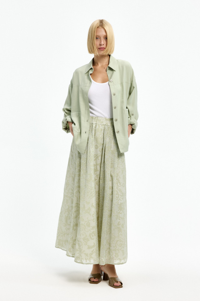 Lookbook: Chemisier à poches plaquées + Jupe en dentelle + Débardeur à encolure ronde + Mule à talon rond