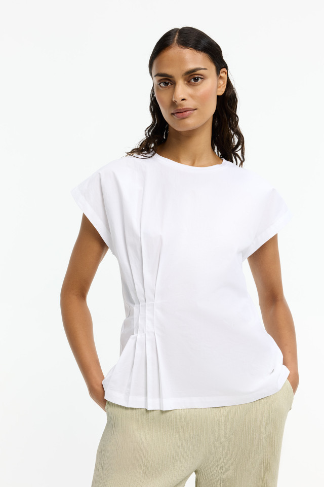 T-Shirt mit auffälligen Falten 