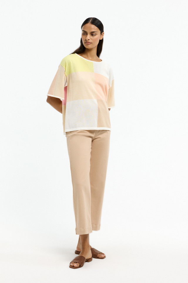 Lookbook: Multicolour pullover + Contemporary trousers + Slip-on sandals with rattan